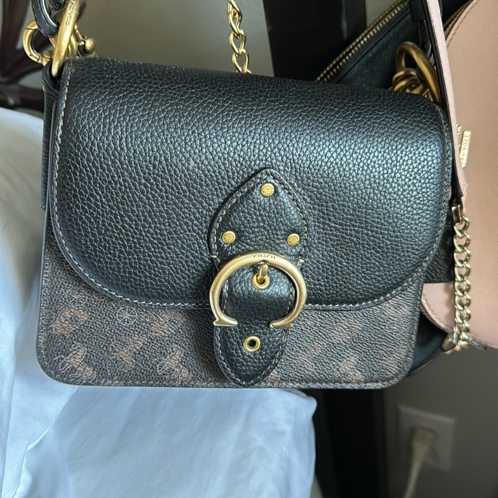 Small Coach Crossbody bag